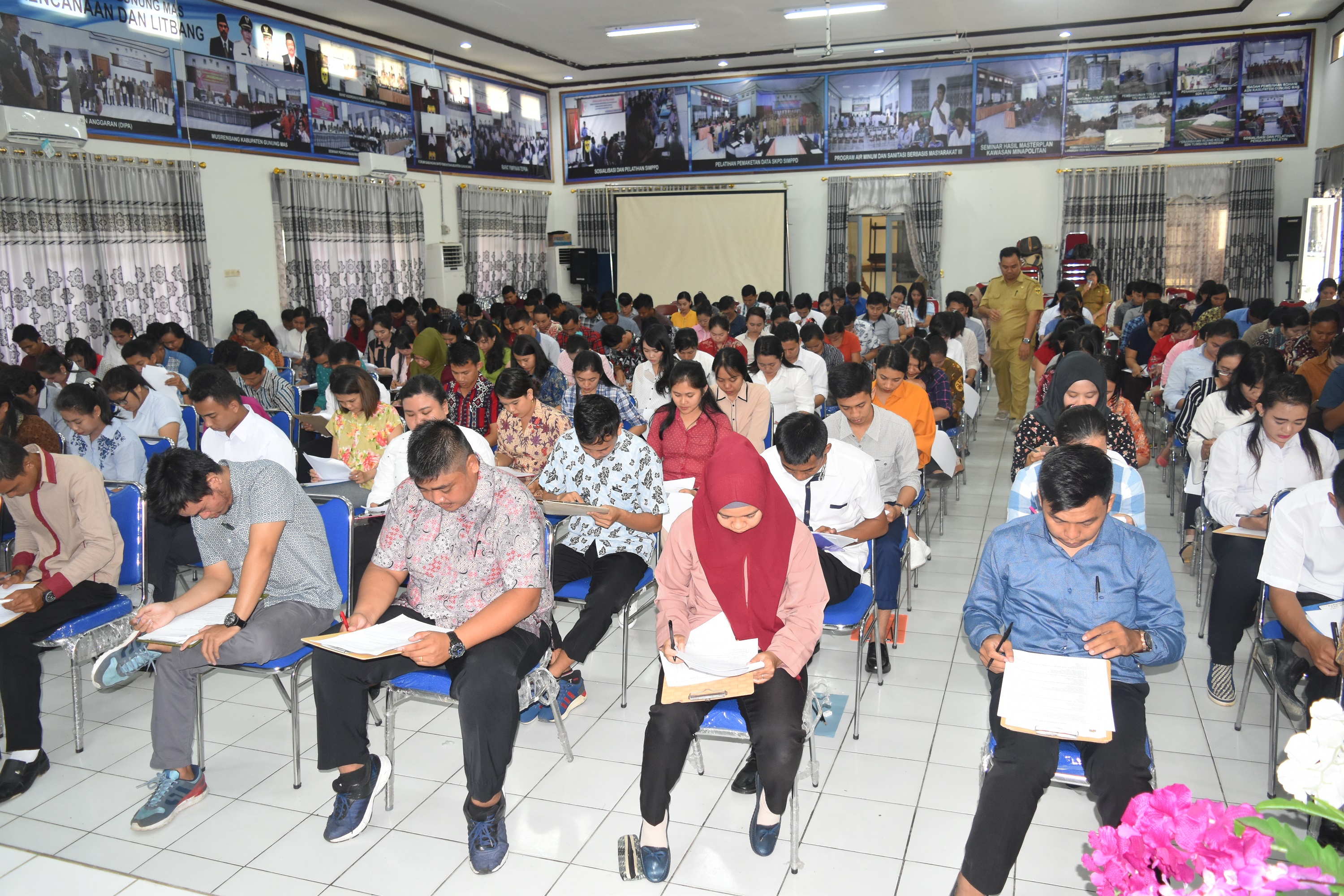 321 Peserta Mengikuti Test Tertulis PPT RS Pratama Tumbang Talaken