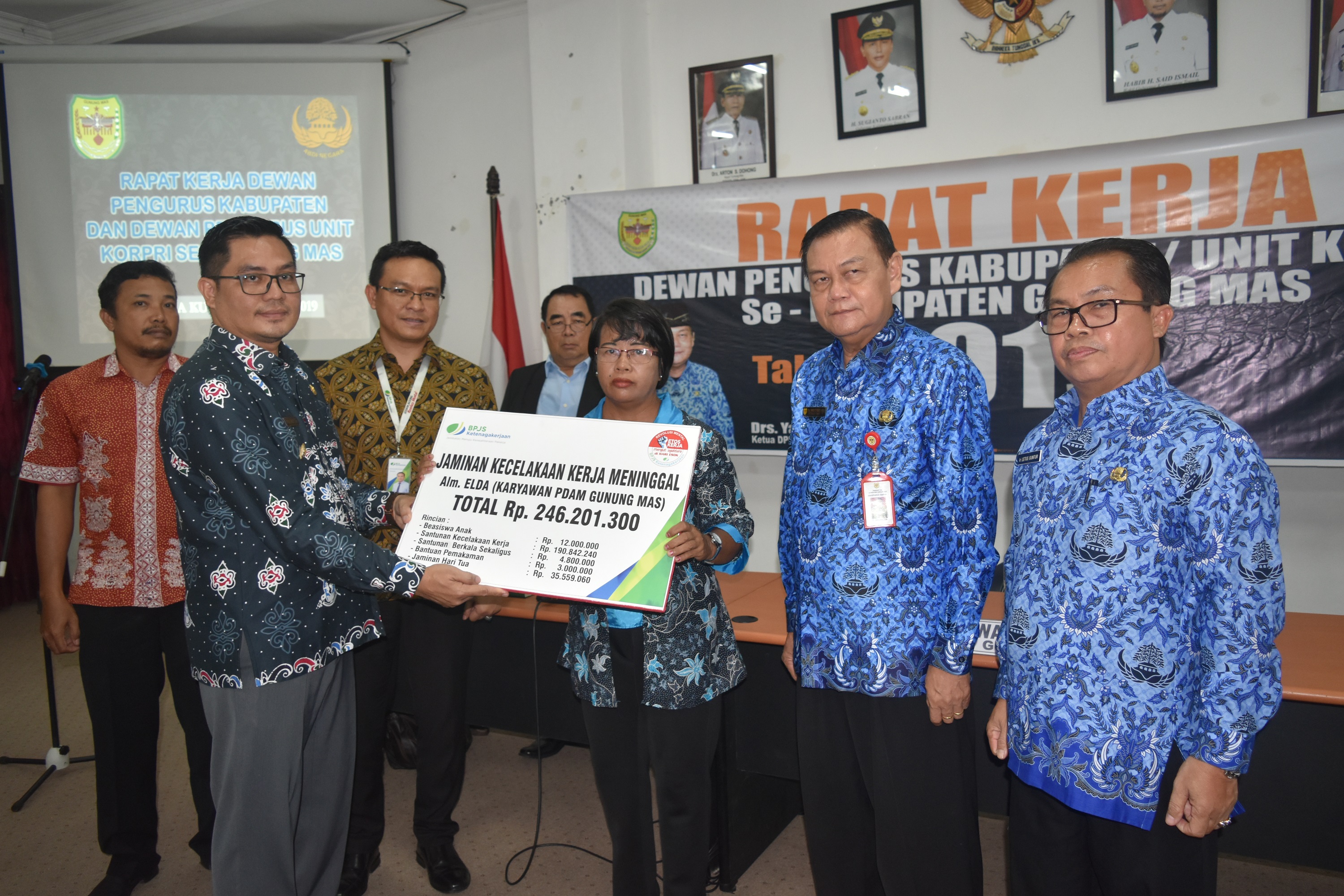 BPJS Ketenagakerjaan Berikan Santunan Senilai Rp. 246.201.300 untuk Ahli Waris Triana Yulianti