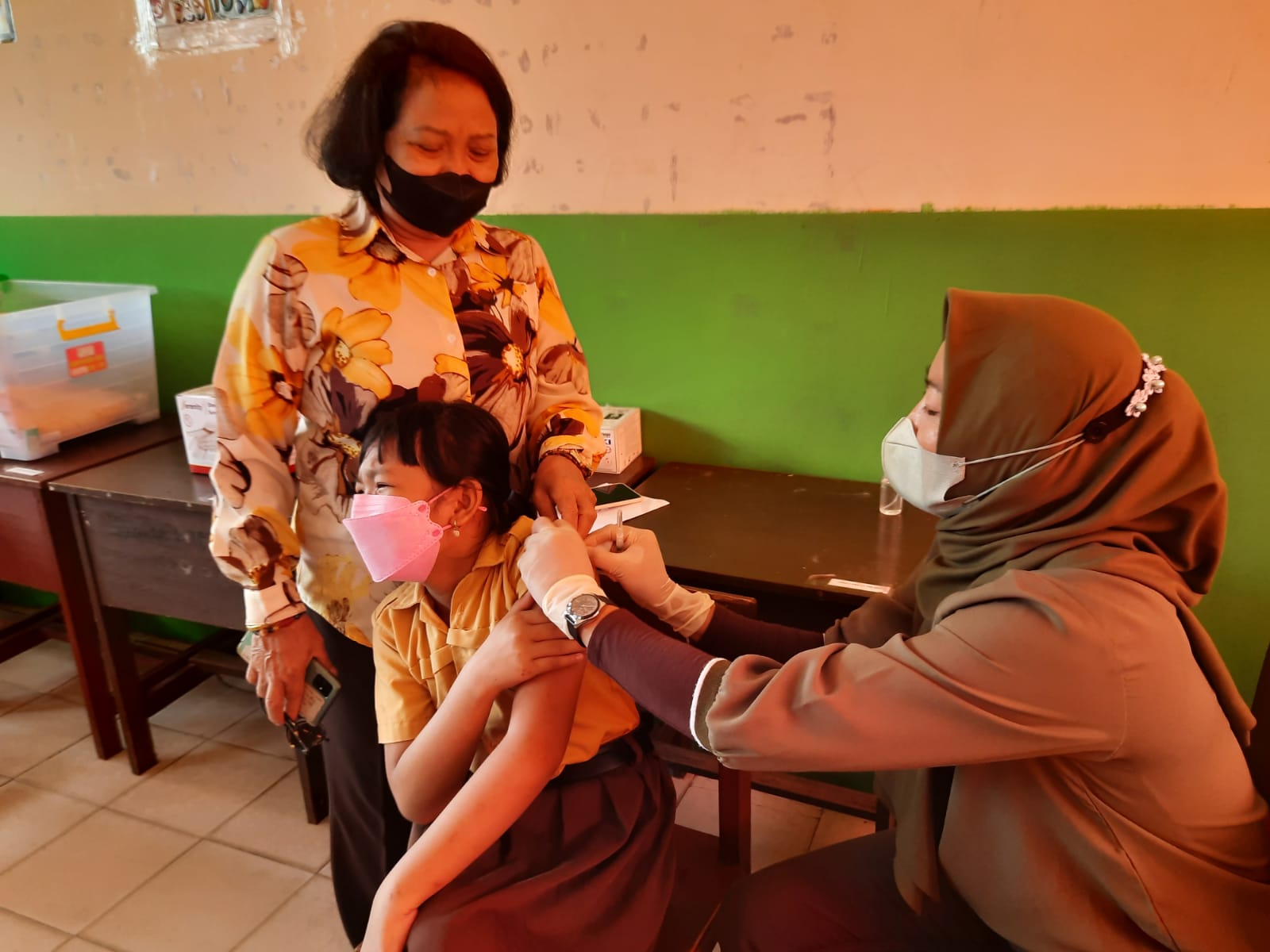 Murid SDN 3 Tampang  Tumbang Anjir Ikut Vaksinasi