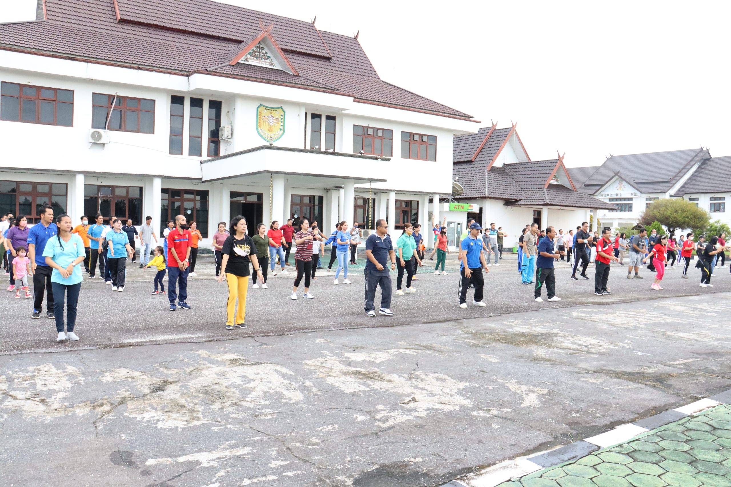 Pemkab Gunung Mas Gelar Senam Sehat