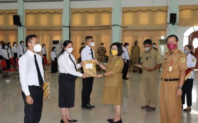 CPNS dan PPPK Menerima Petikan Surat Keputusan Bupati Gunung Mas