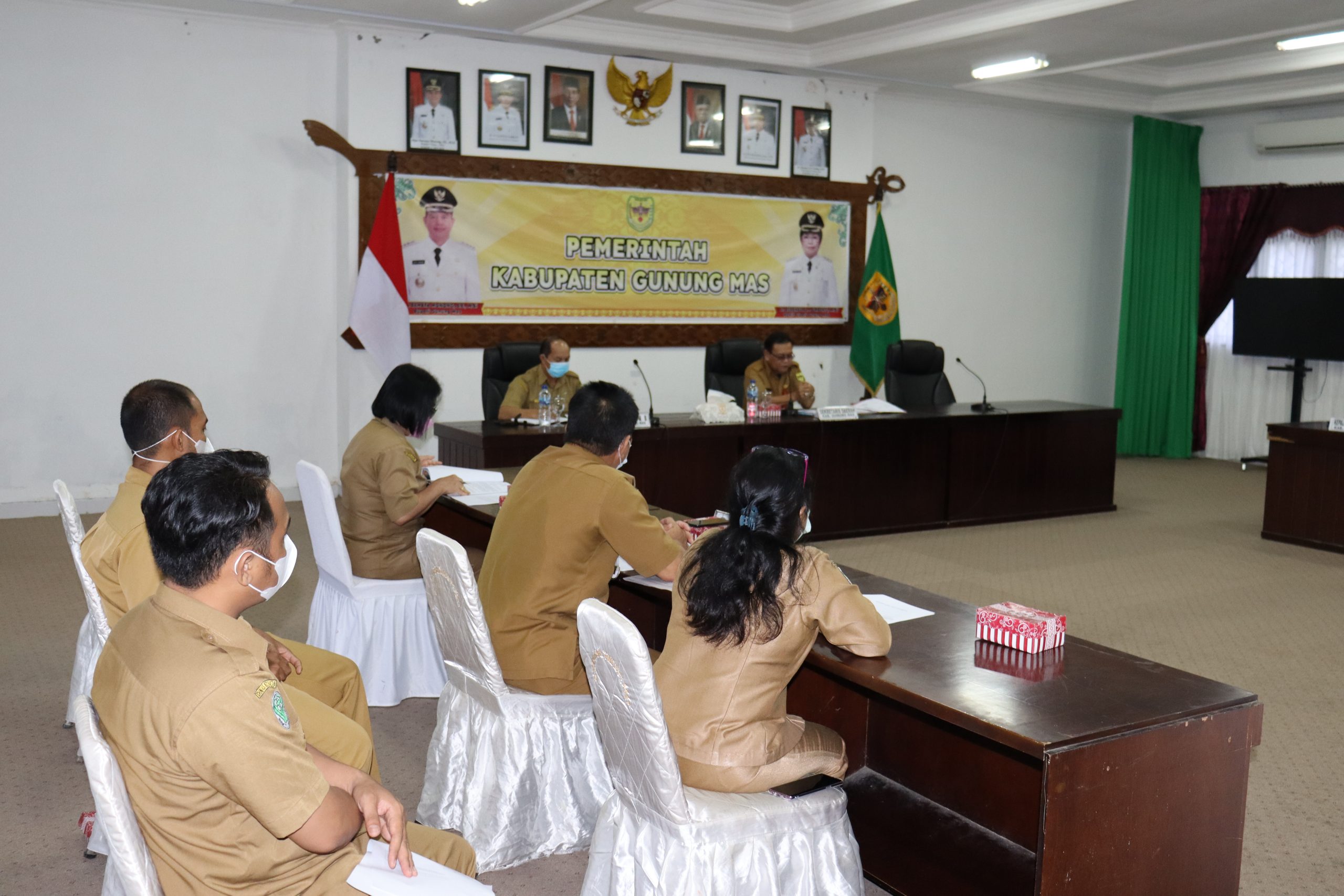Rapat Penyerahan Kembali Sebagian Tanah di Area Puskesmas Tewah