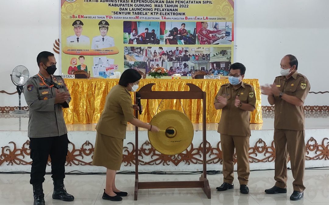 Wakil Bupati Gumas launching pelayanan SENYUM TABELA KTP-el