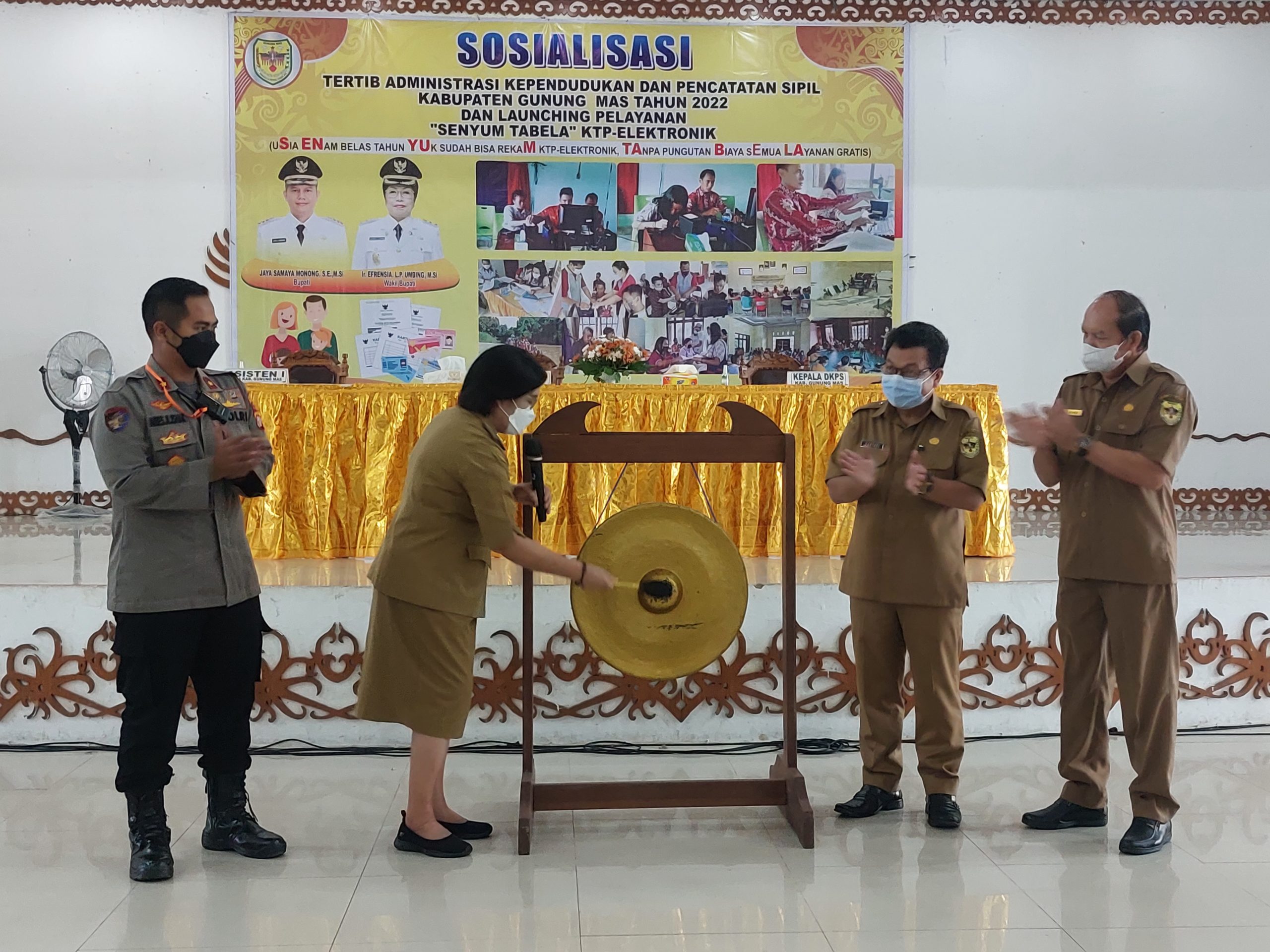 Wakil Bupati Gumas launching pelayanan SENYUM TABELA KTP-el