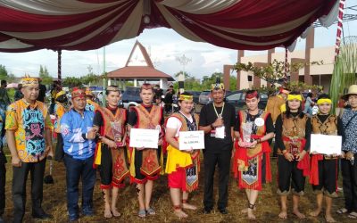 Tim Regu Putra Putri Kontingen Gumas Raih Juara III Ajang Lomba Lawang Sakepeng