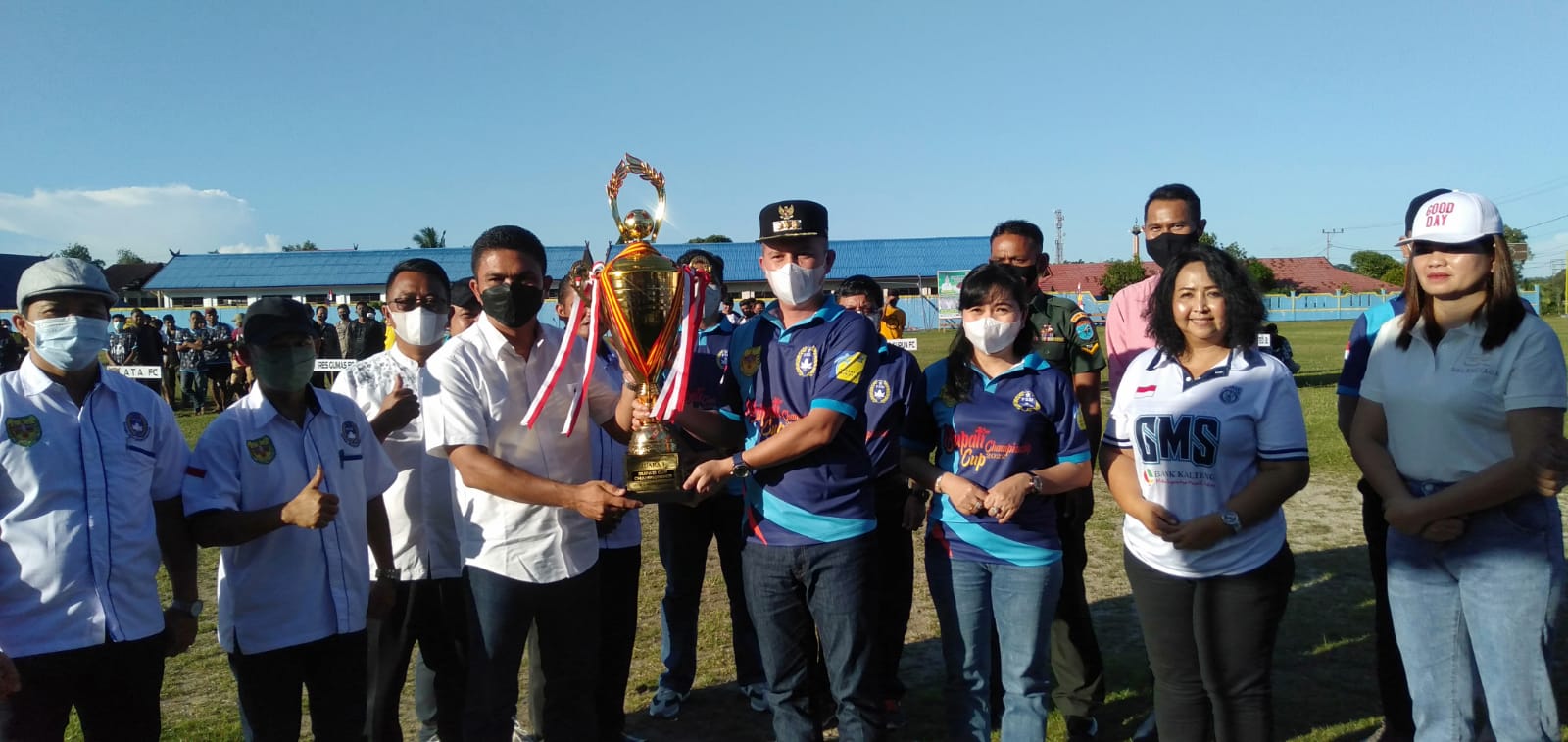 Bupati berharap para atlet sepak bola Gumas bisa menembus tingkat provinsi maupun nasional