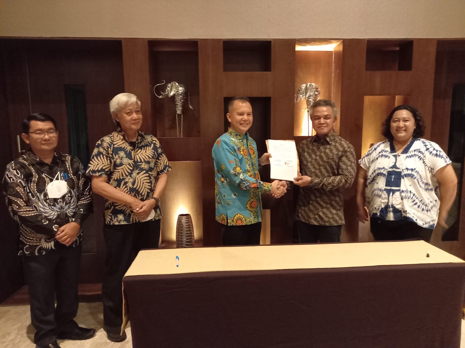 Bupati Gumas Melakukan Penandatanganan Kesepakatan dengan Yayasan Borneo Nature Indonesia