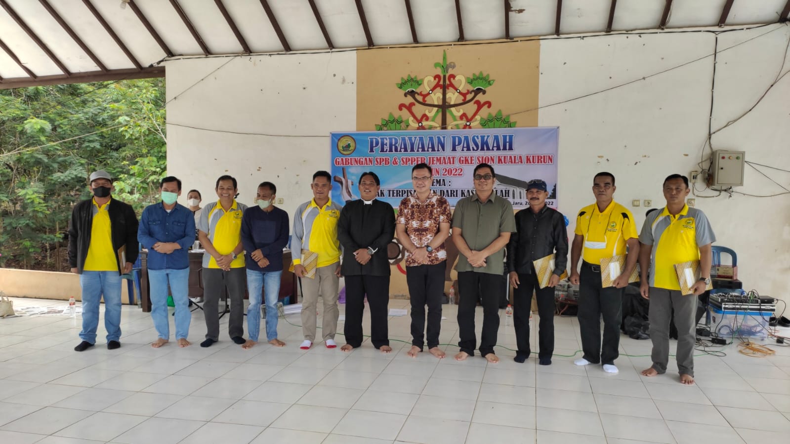 SPB dan SPPer Jemaat GKE Sion Kuala Kurun  menggelar perayaan paskah gabungan