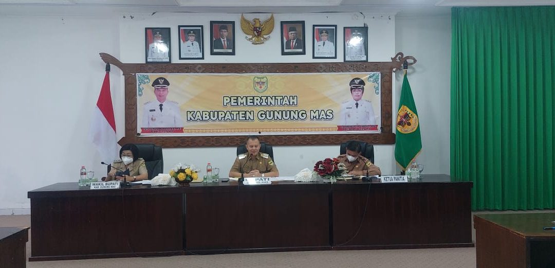 Pecahkan Rekor Muri, lima ribu dua puluh spanduk dipasang pada Hut Gumas ke-20