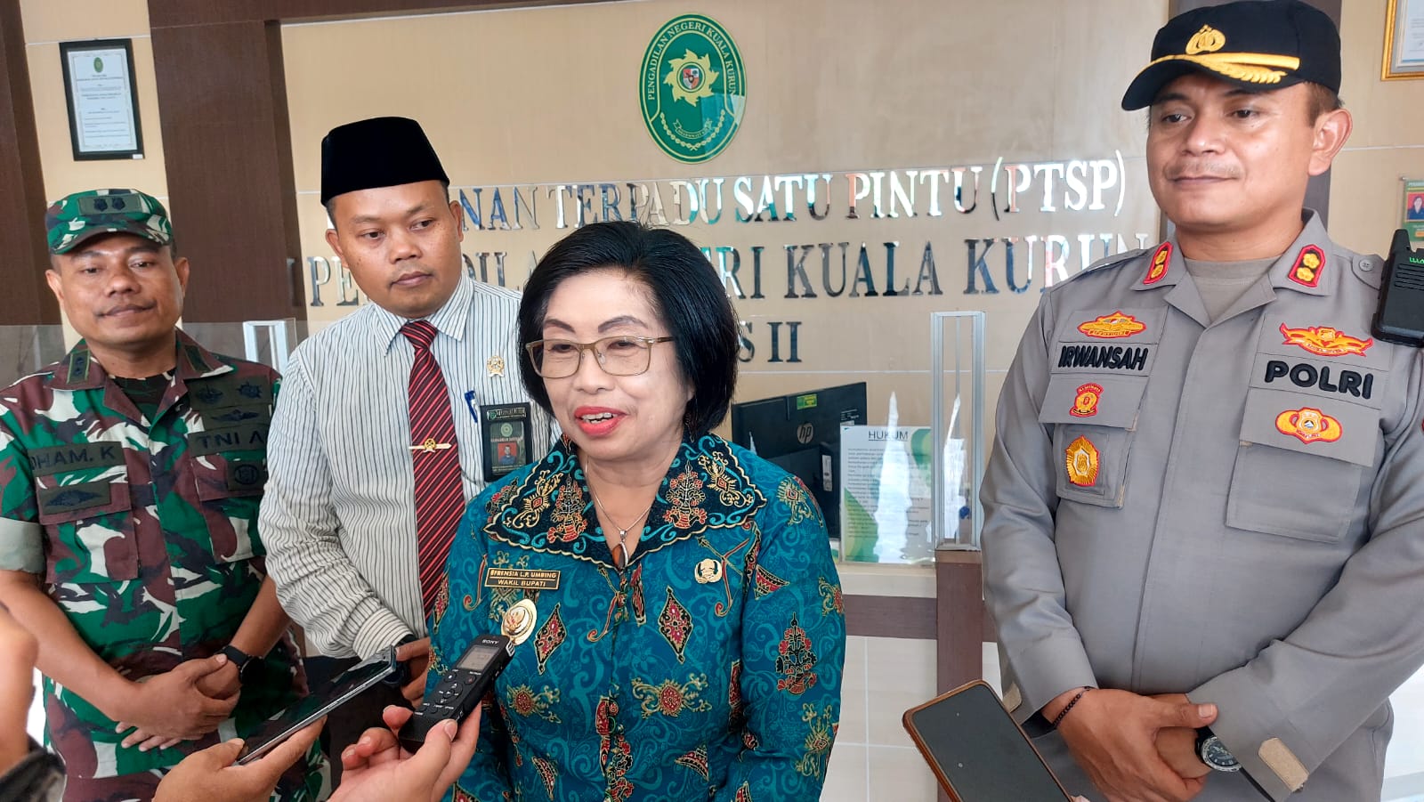 Wabup berharap guru dan kepsek di Gumas semuanya berprestasi