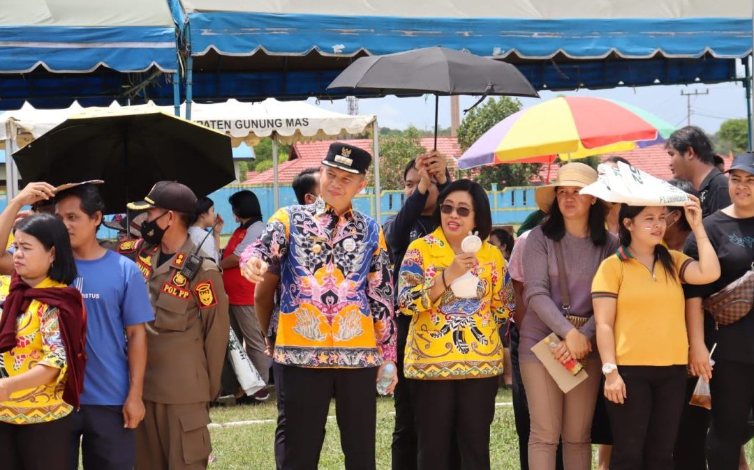 Bupati Dan Wakil Bupati Pimpin Lomba 17an