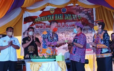 Bupati Gumas Menghadiri Perayaan HUT SMPN 1 Kurun Ke – 66
