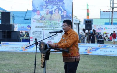 Staf Ahli Bupati Gumas Menutup Resmi Turnamen PBVSI Cup Gumas