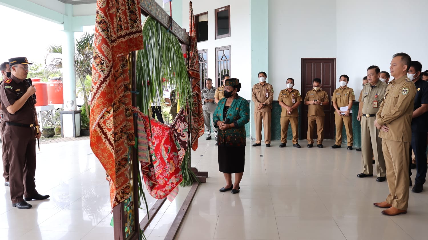 Kajari Gumas Disambut Ritual Pantan Bahalai