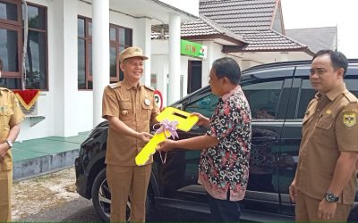 Penyerahan Mobil Jemaat GKE Sion Kuala Kurun Di Kantor Bupati Gumas