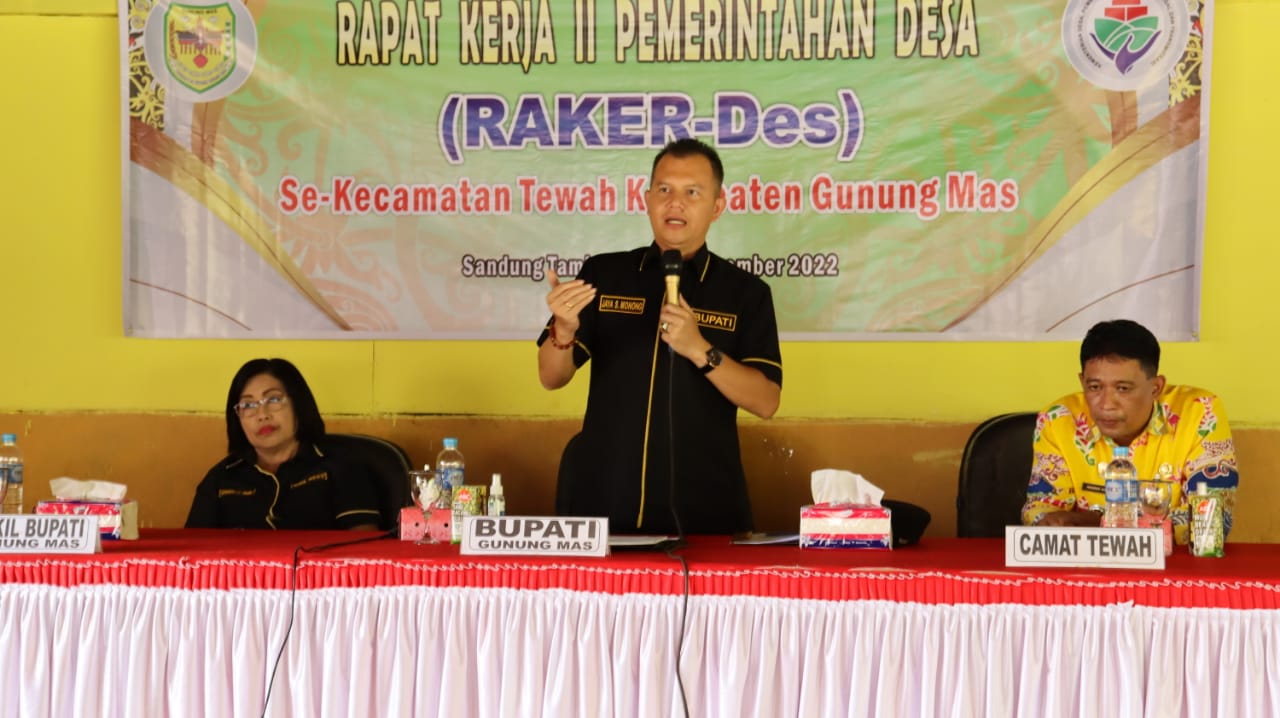 Pemkab. Gumas Sosialisasikan Pergub Kalteng No. 4 Tahun 2021 Di Desa Sandung Tambun